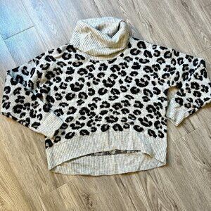 Jessica Simpson Cheetah Print Turtleneck High Low Oversized Sweater Size M
